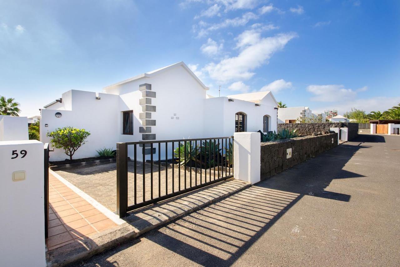 Villa de la Paz Playa Blanca  Esterno foto